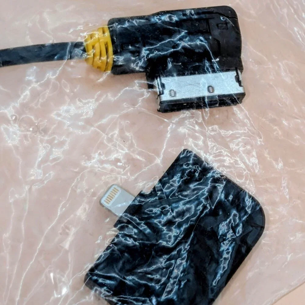 Audi iPhone USB Lightning Adaptor***